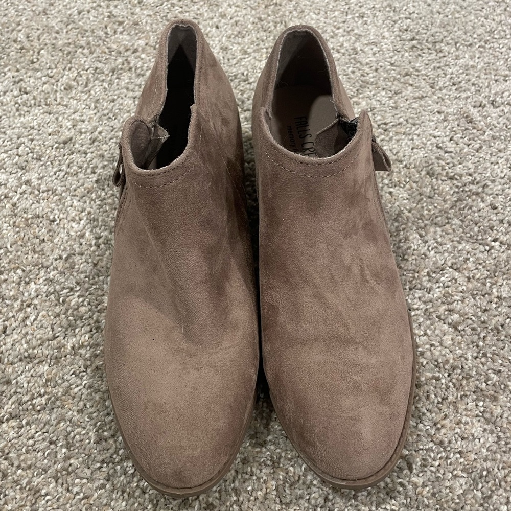 Women’s booties